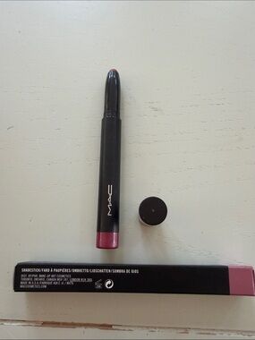 MAC Cosmetics Lip Crayon - crimsonaire